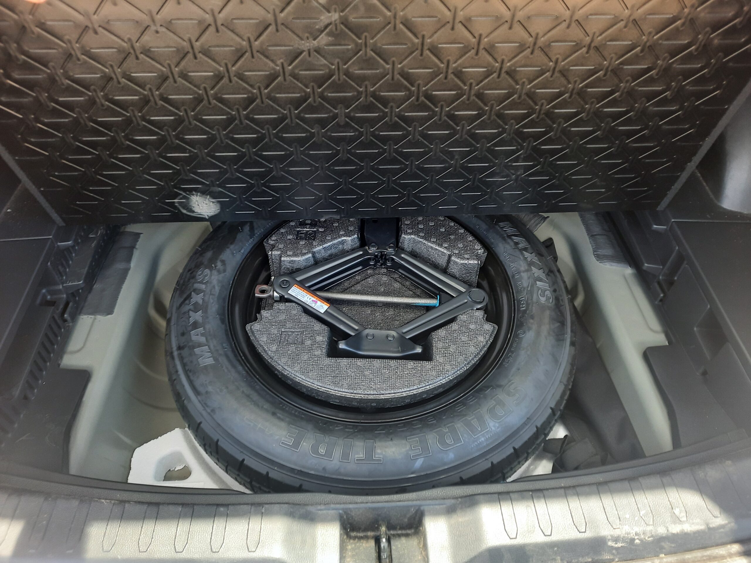 rav4 spare tire under rear cargo area