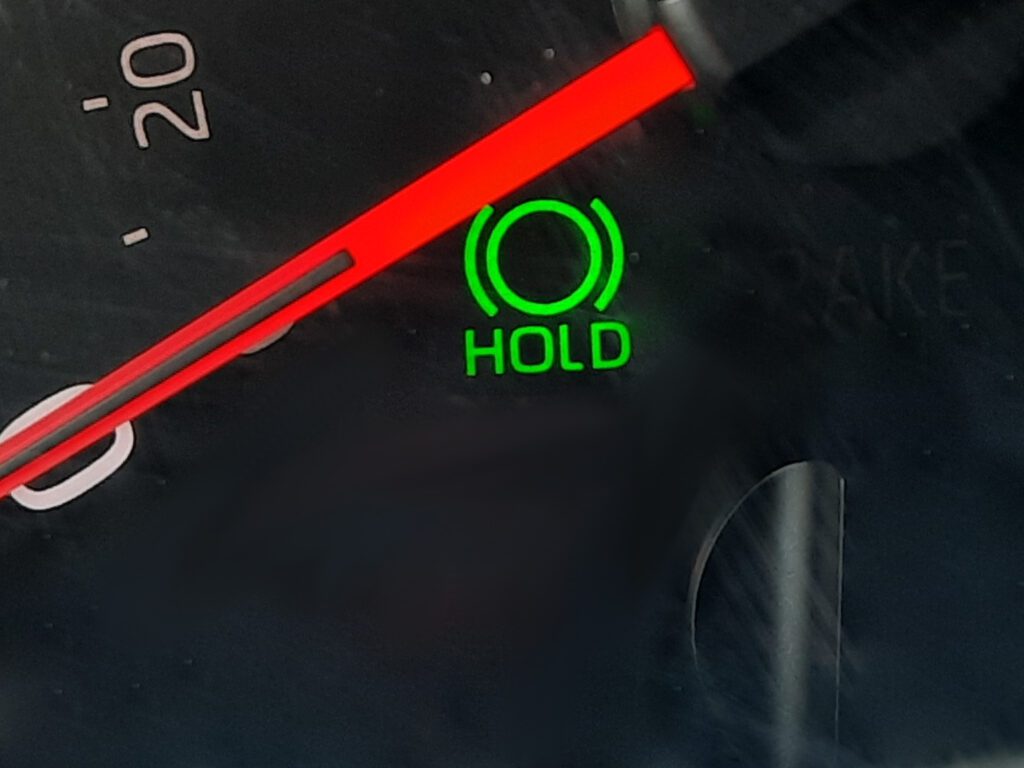 rav4 hold green indicator light on dashboard