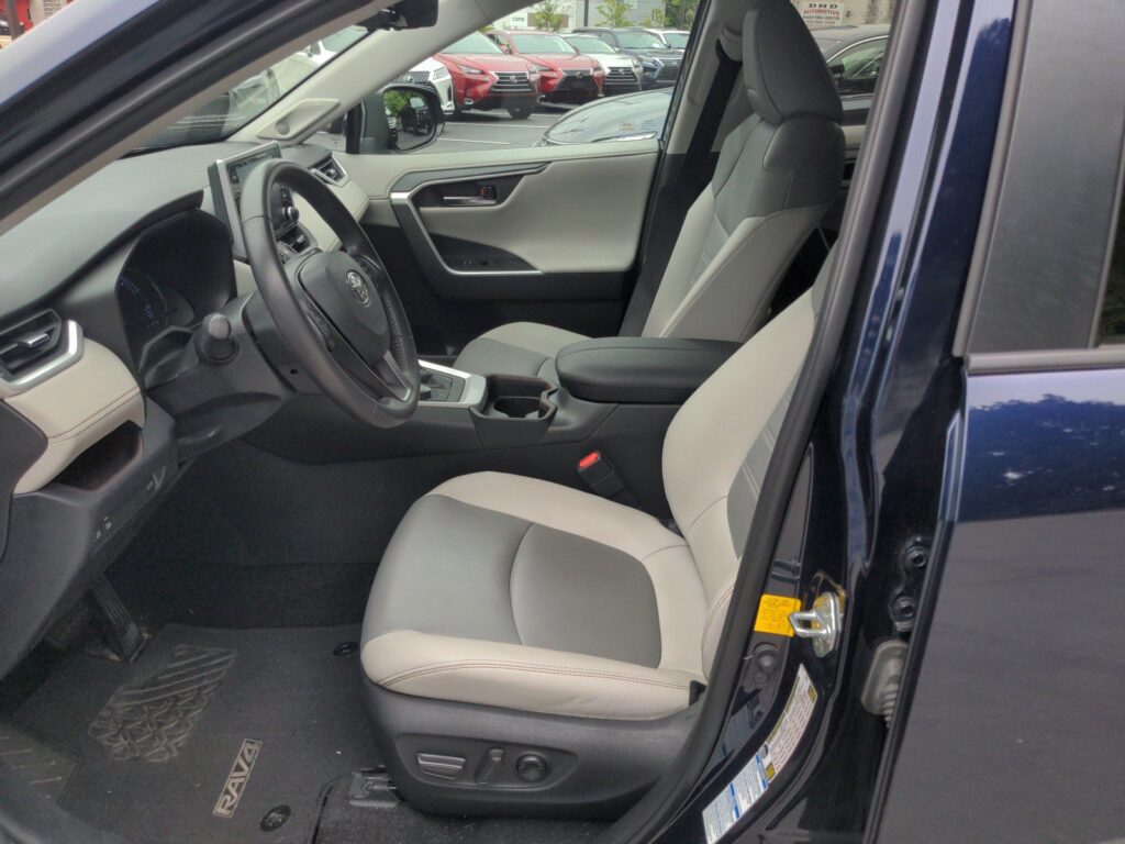toyota rav4 ash interior front seats
