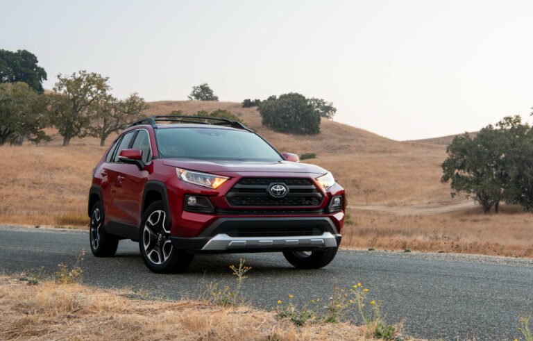 Toyota RAV4 Adventure vs. XLE: What’s the Difference?