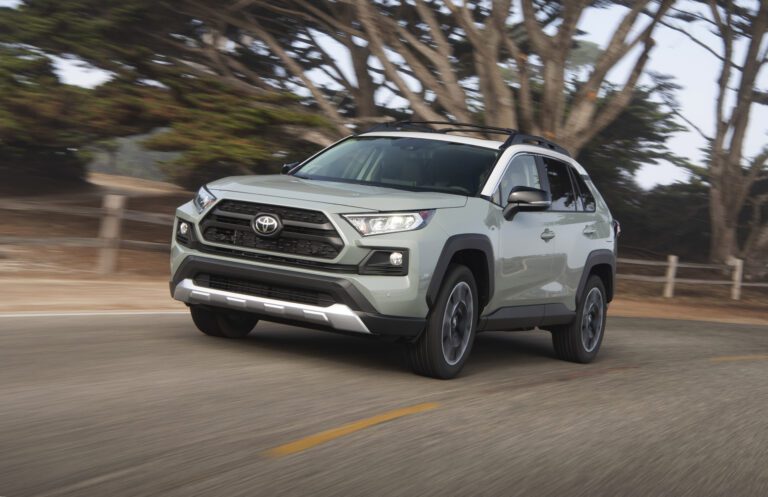 Toyota RAV4 Adventure vs. Limited: What’s the Difference?