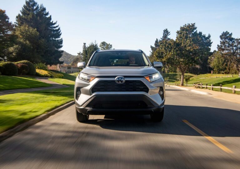 Toyota RAV4 XLE vs. Limited: What’s the Difference?