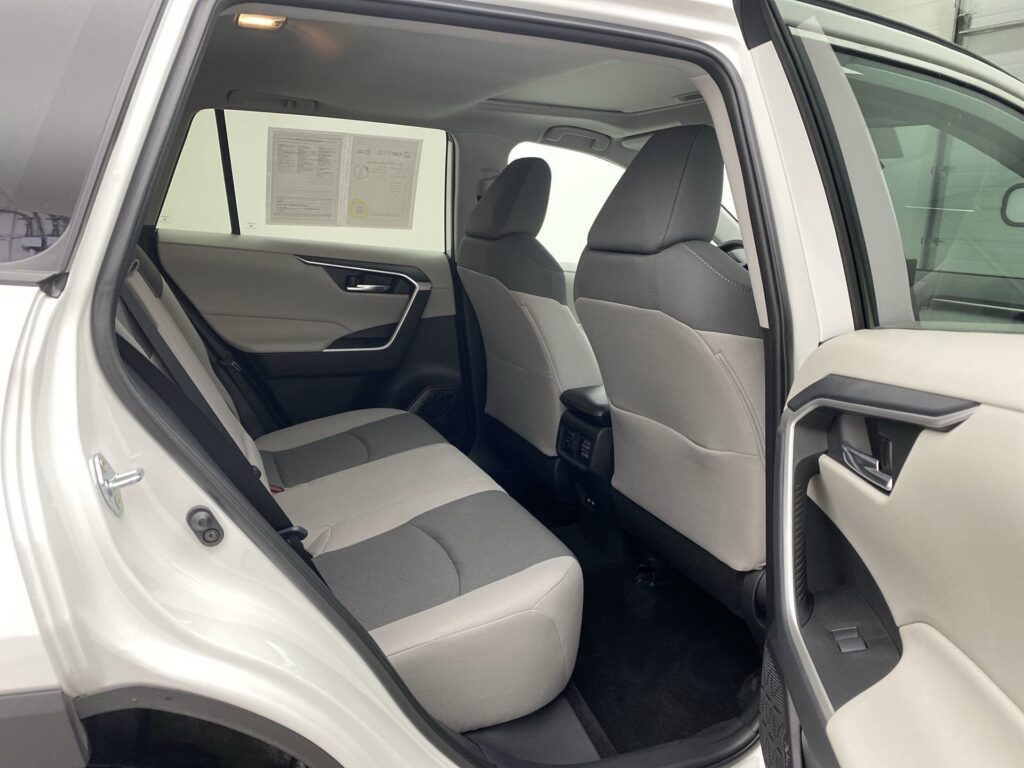 ash fabric rear seats
